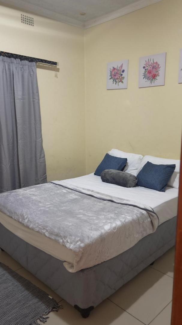 Zakhele Guest House Manzini Buitenkant foto